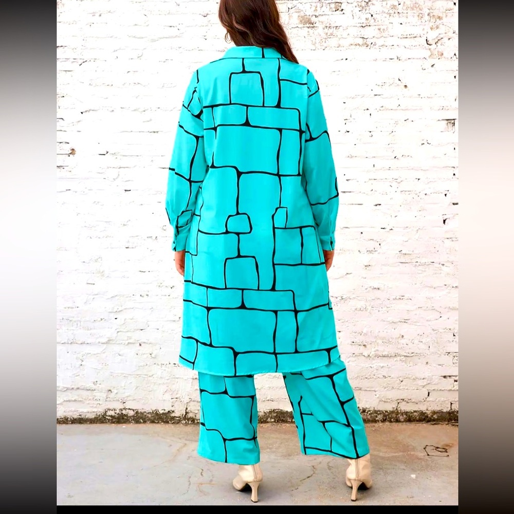 Plus Size 2pc Set - Picture 2 of 2
